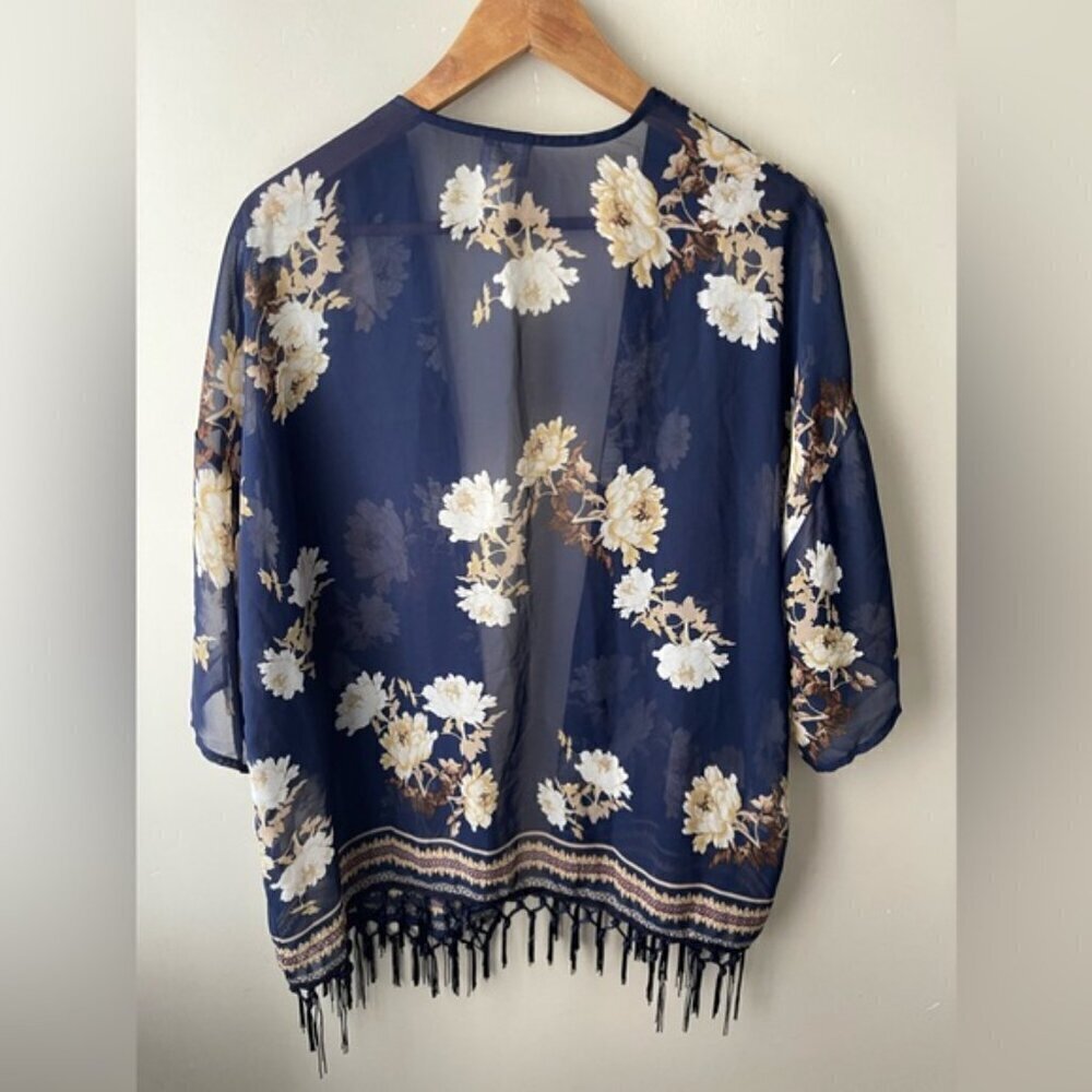 Chico’s Tasseled floral semi-sheer Navy/Cream kimono cardigan Medium open front - Picture 2 of 9